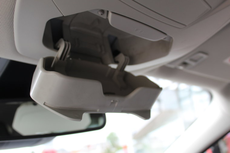 Vehicle Image 30
