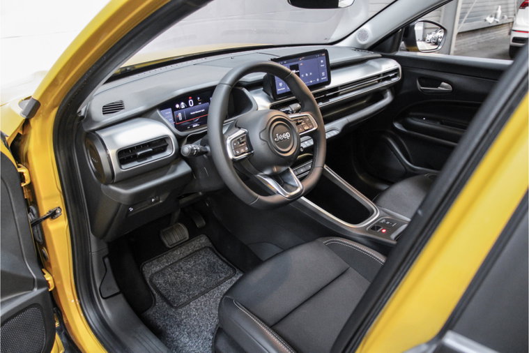 Vehicle Image 7