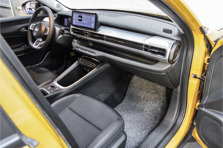 Vehicle Image 9
