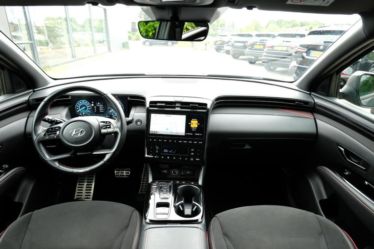 Vehicle Image 12