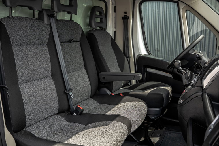 Vehicle Image 12