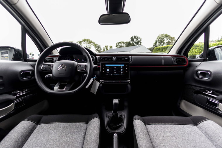 Vehicle Image 21