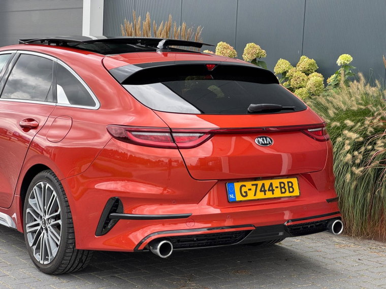 Vehicle Image 35