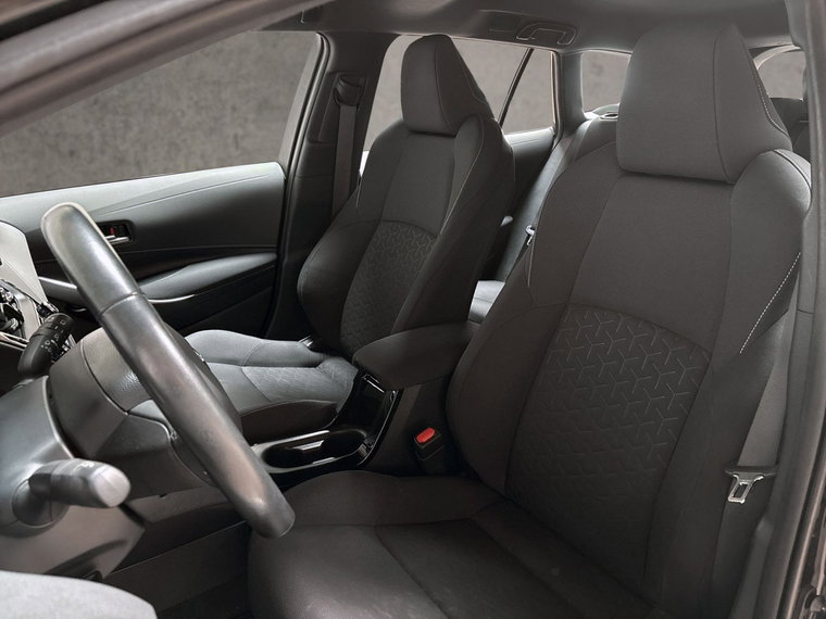 Vehicle Image 12