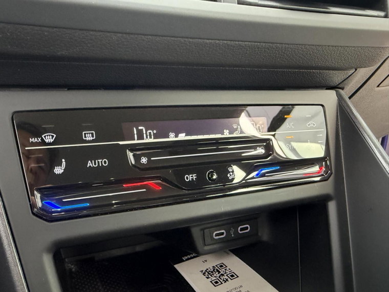 Vehicle Image 38