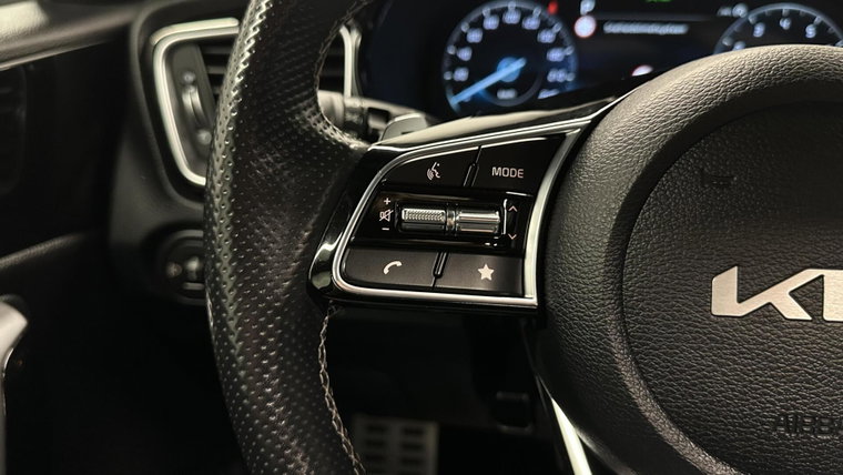 Vehicle Image 35