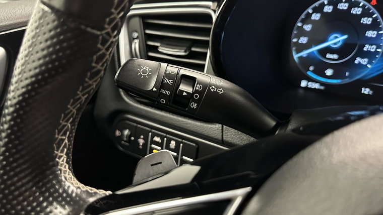 Vehicle Image 38