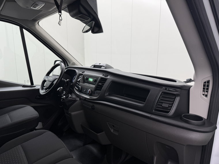 Vehicle Image 23