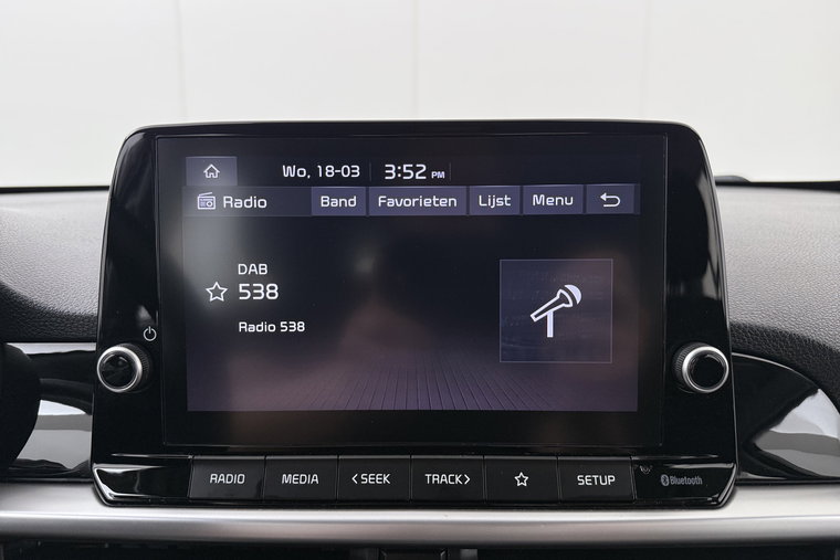 Vehicle Image 21