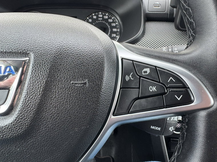 Vehicle Image 26