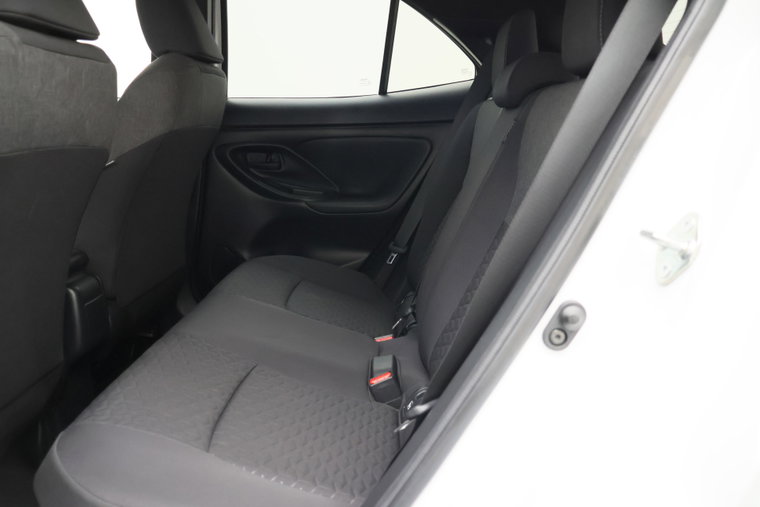Vehicle Image 12