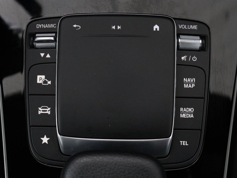 Vehicle Image 38