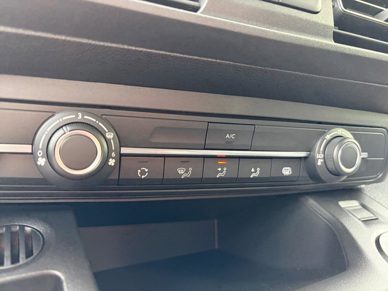 Vehicle Image 39