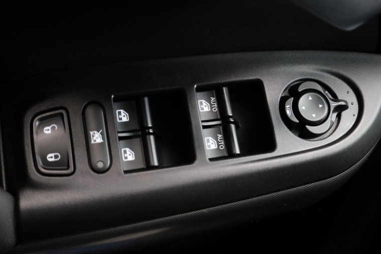 Vehicle Image 23