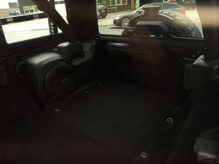 Vehicle Image 35