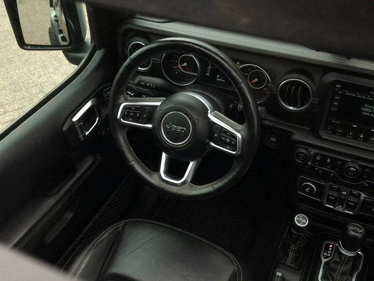 Vehicle Image 39