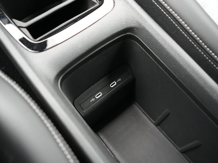 Vehicle Image 41