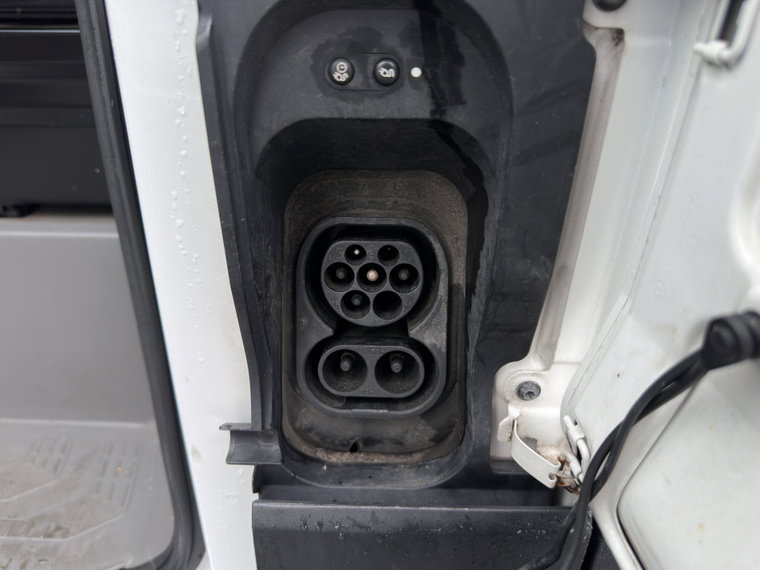 Vehicle Image 22
