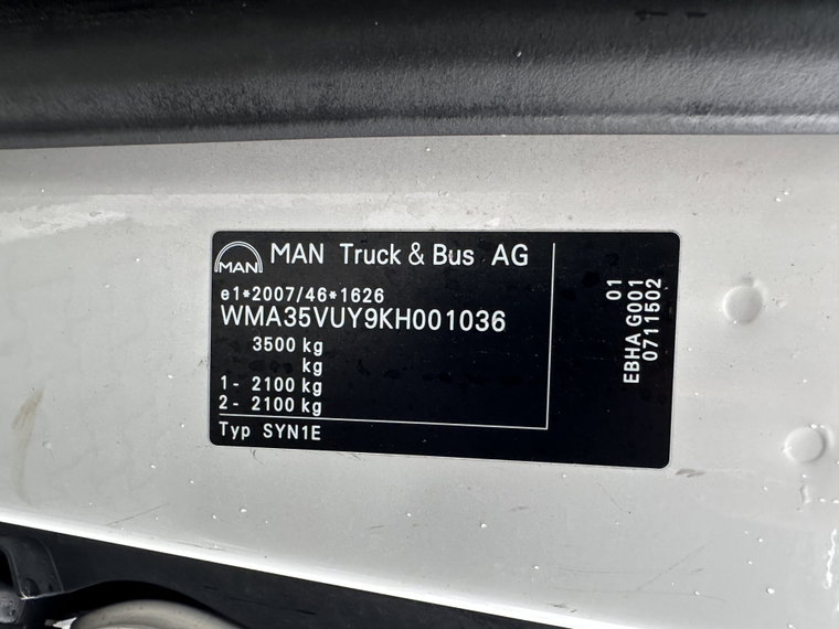 Vehicle Image 23