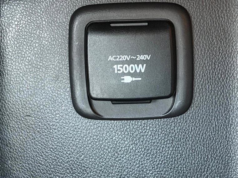 Vehicle Image 36
