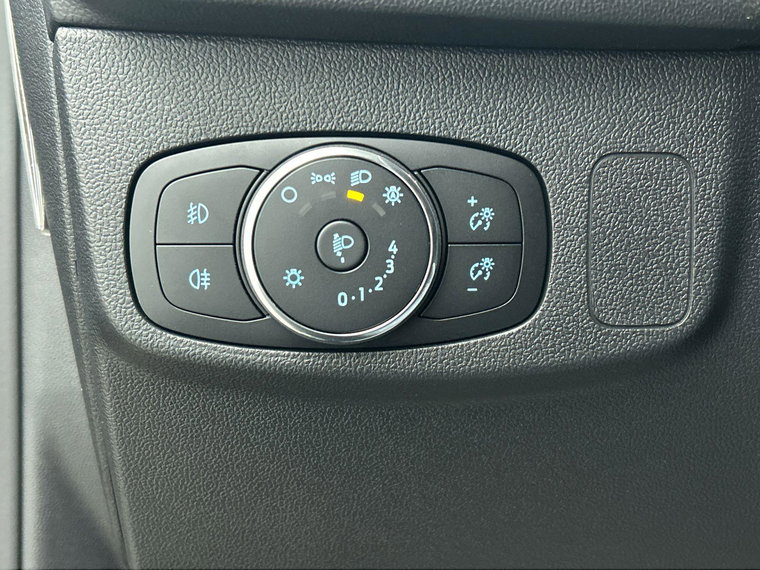 Vehicle Image 24