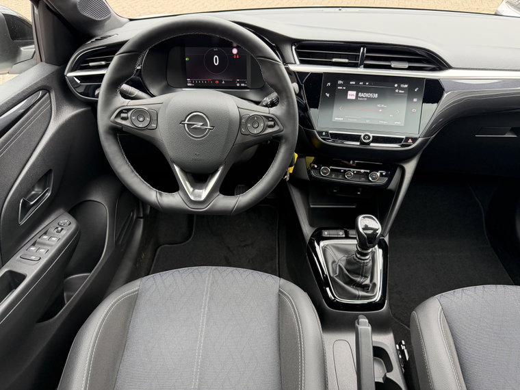 Vehicle Image 19