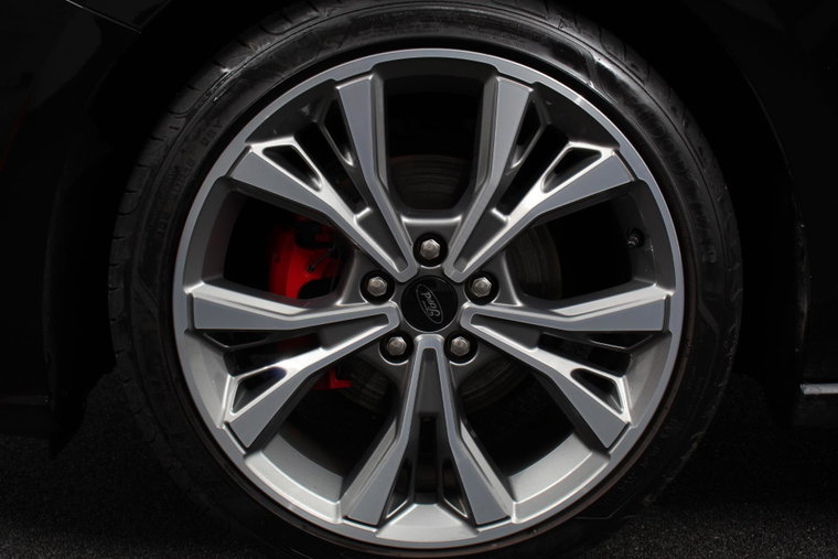 Vehicle Image 30