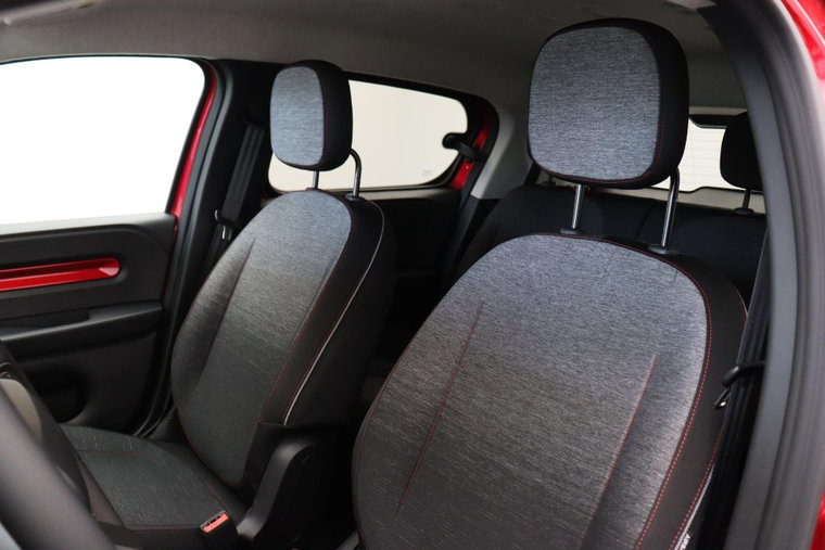Vehicle Image 37