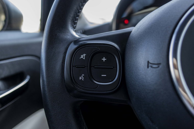 Vehicle Image 30