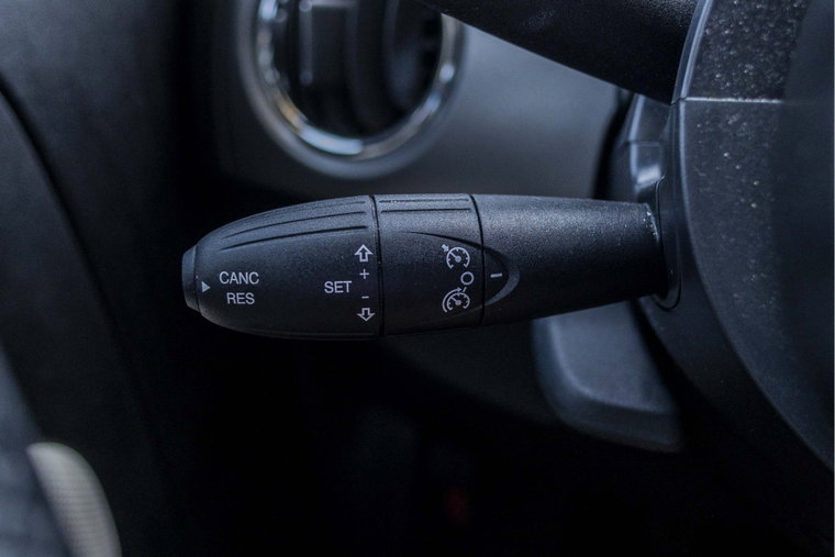 Vehicle Image 33