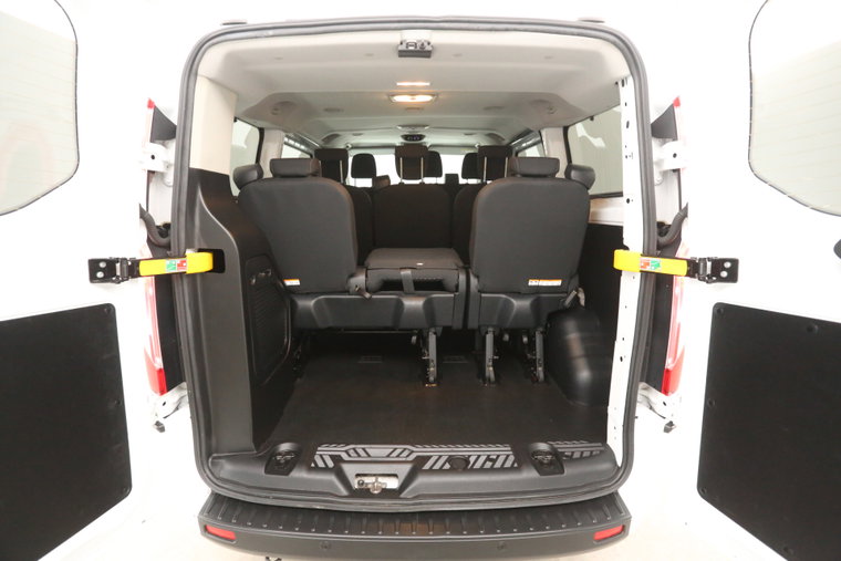 Vehicle Image 9