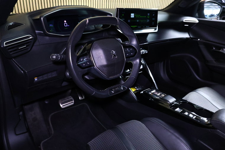 Vehicle Image 28