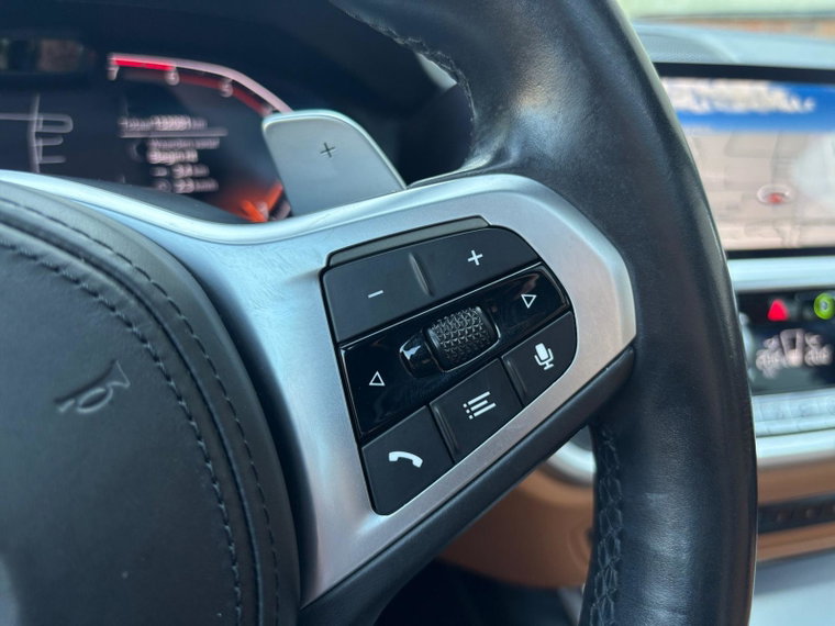 Vehicle Image 28