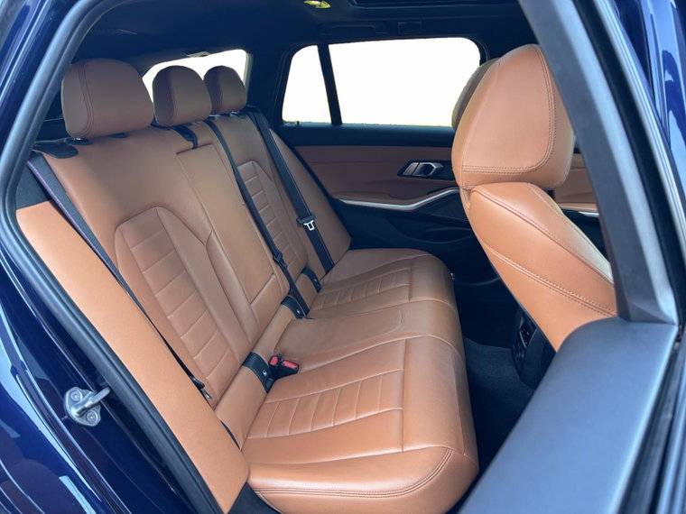 Vehicle Image 33