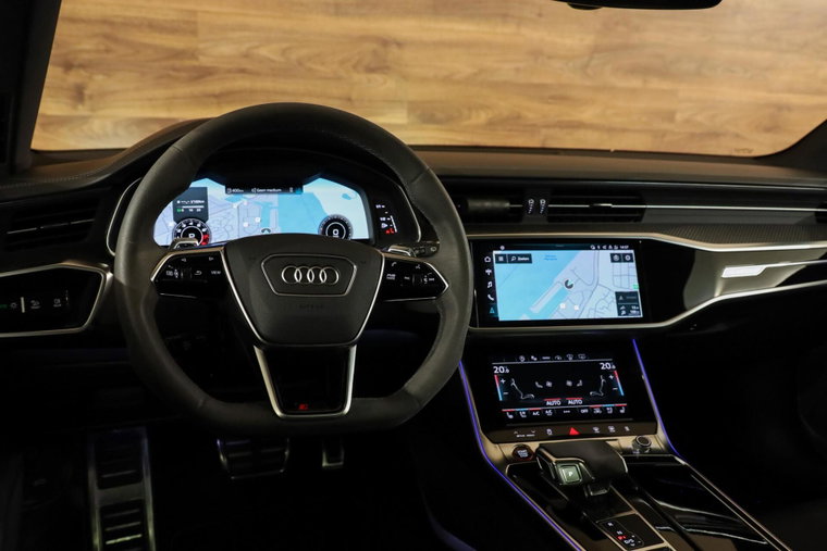 Vehicle Image 25