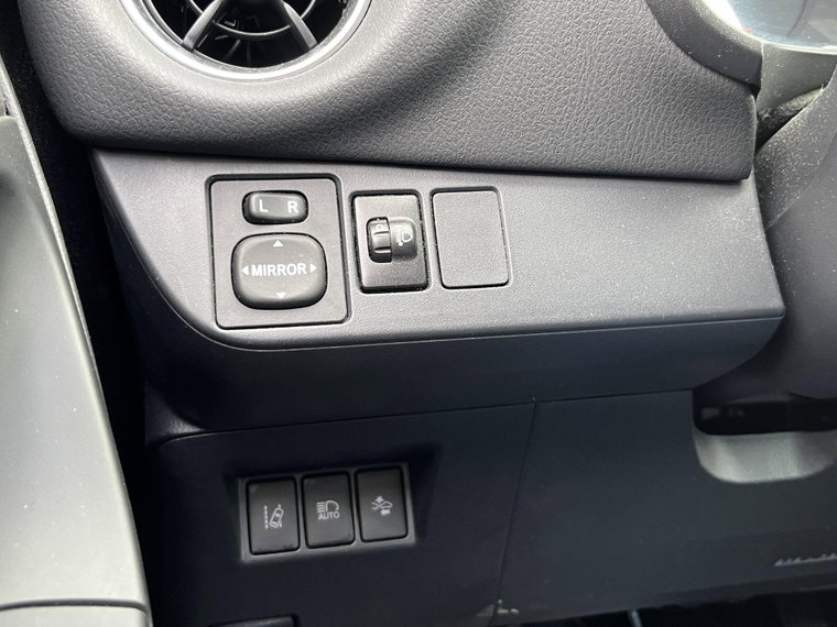 Vehicle Image 26