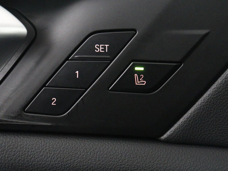 Vehicle Image 50