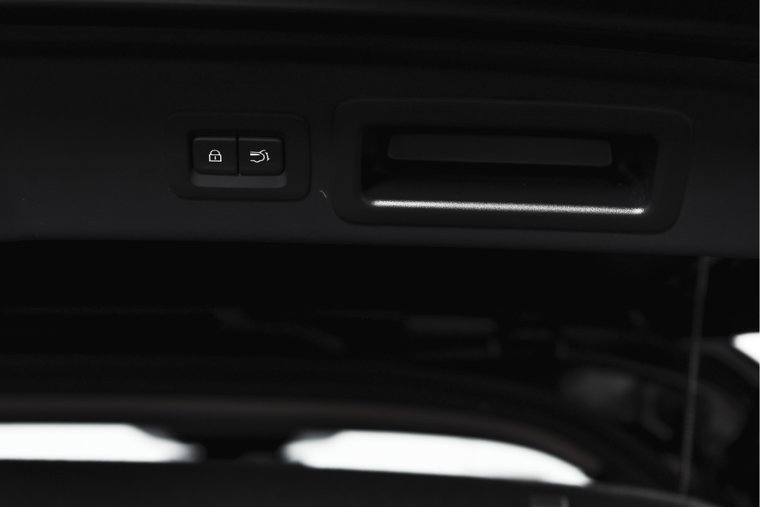 Vehicle Image 52