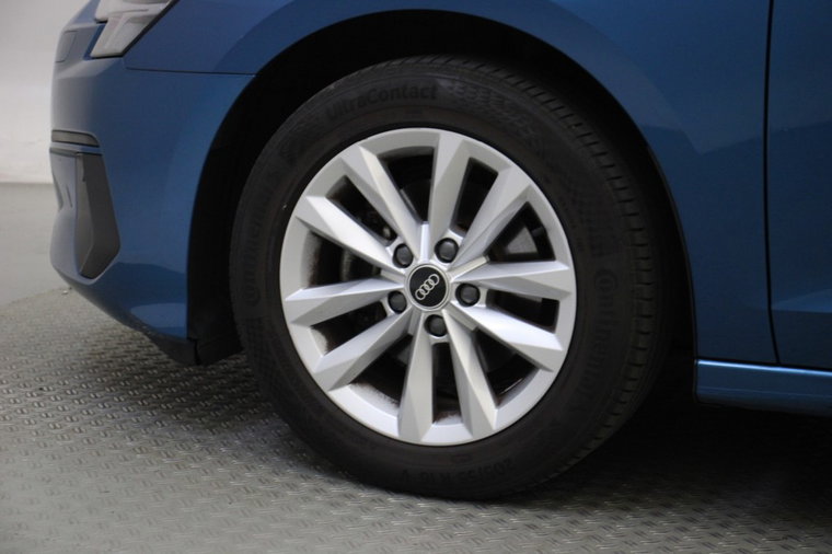Vehicle Image 30