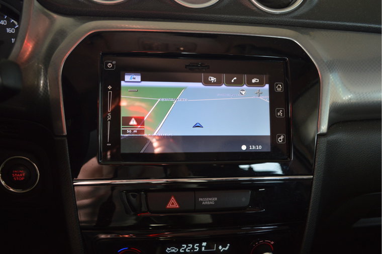 Vehicle Image 16