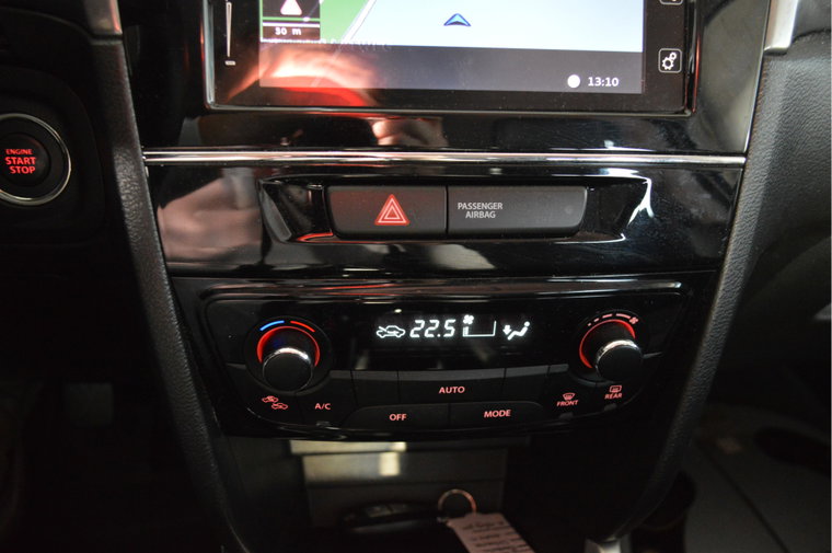 Vehicle Image 17