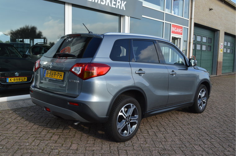 Vehicle Image 7
