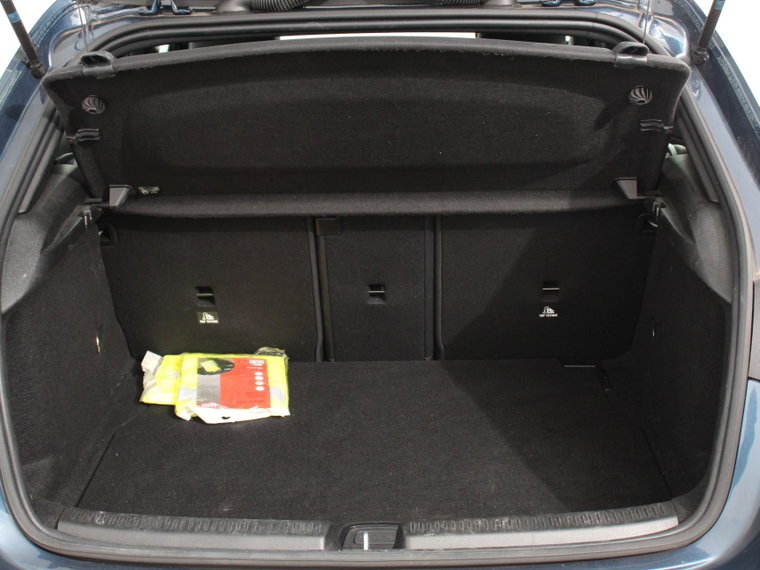 Vehicle Image 38