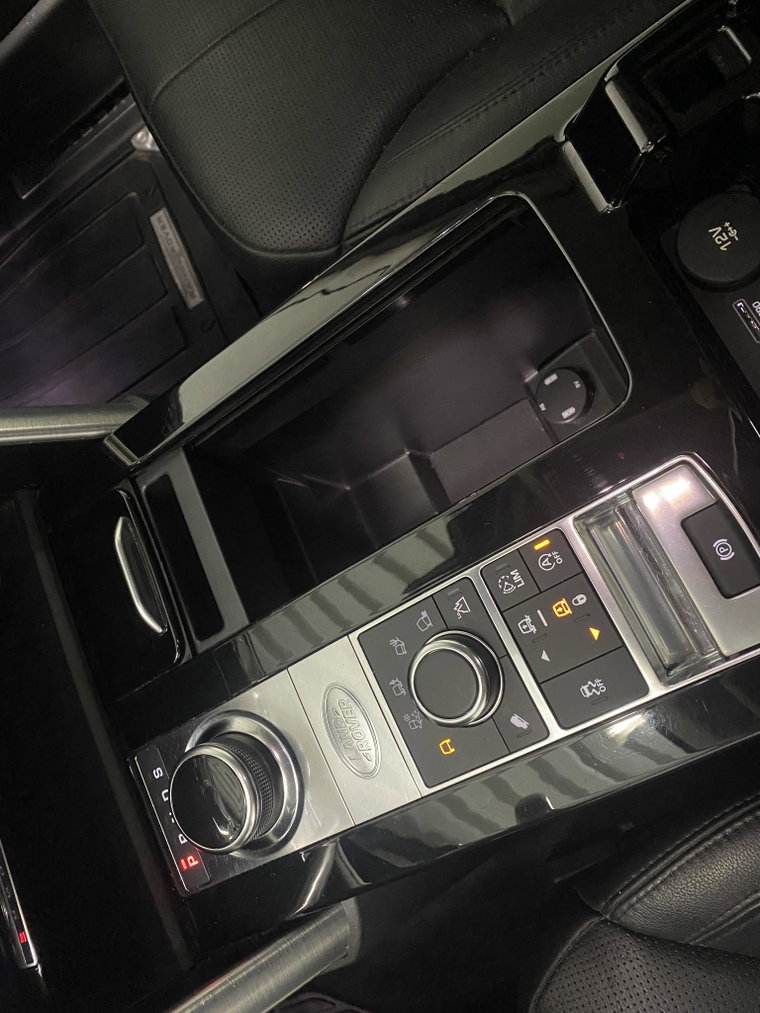 Vehicle Image 22