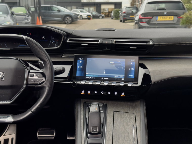 Vehicle Image 21