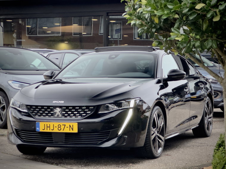 Vehicle Image 9