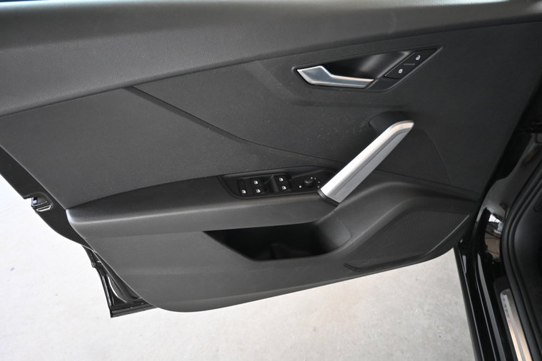 Vehicle Image 30