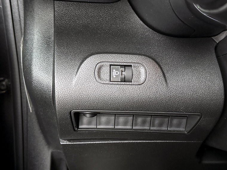 Vehicle Image 33