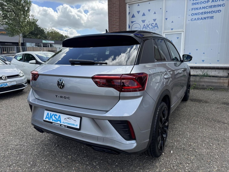 Vehicle Image 33