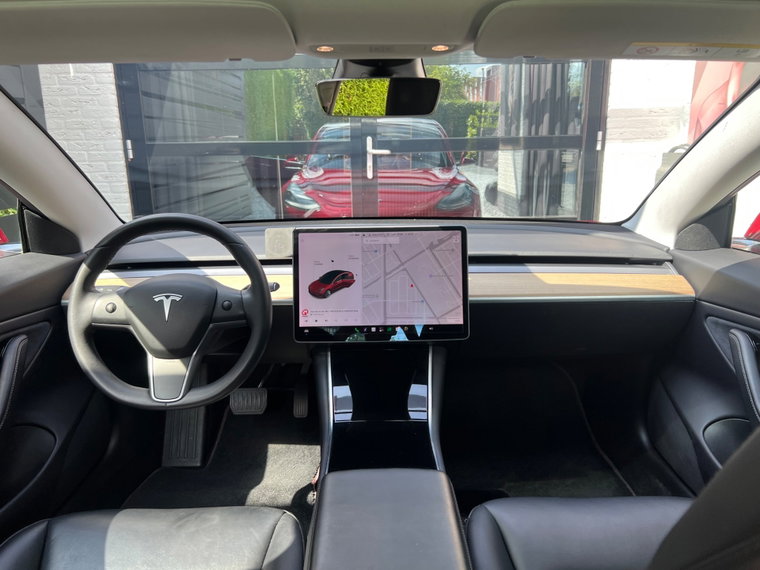 Vehicle Image 17